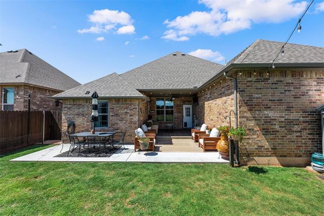 11916 SW 18th Street, Yukon, OK 73099