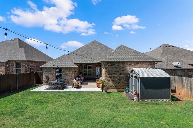 11916 SW 18th Street, Yukon, OK 73099