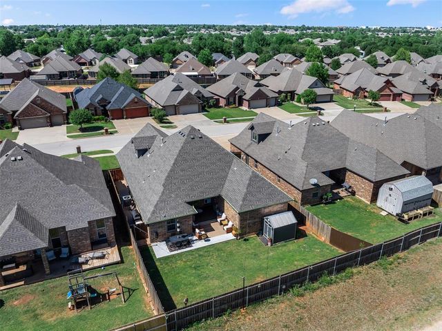 11916 SW 18th Street, Yukon, OK 73099
