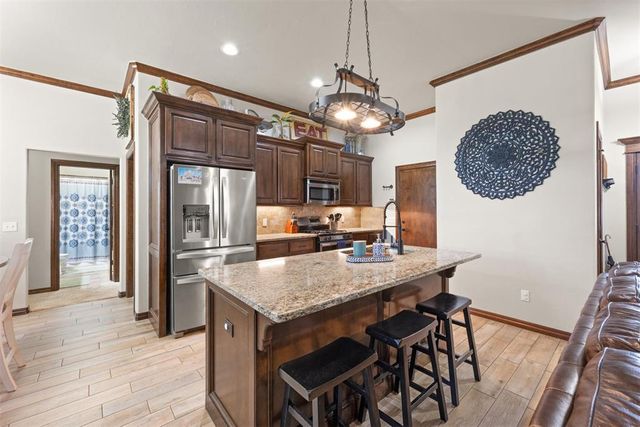 11916 SW 18th Street, Yukon, OK 73099