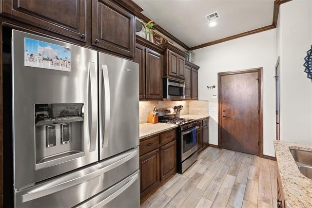 11916 SW 18th Street, Yukon, OK 73099
