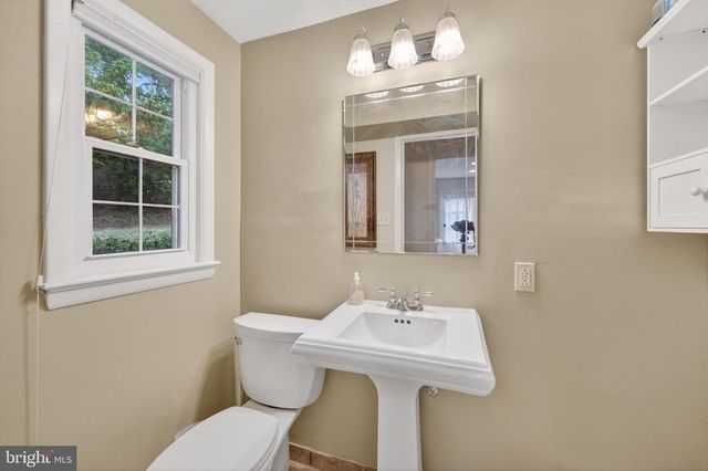 1008 ROBROY DR, Silver Spring, MD 20903