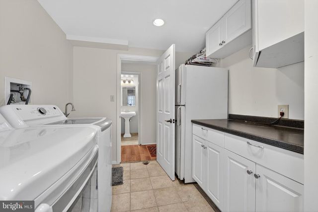 1008 ROBROY DR, Silver Spring, MD 20903