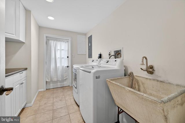 1008 ROBROY DR, Silver Spring, MD 20903
