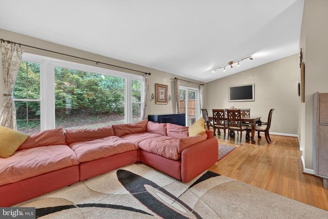 1008 ROBROY DR, Silver Spring, MD 20903
