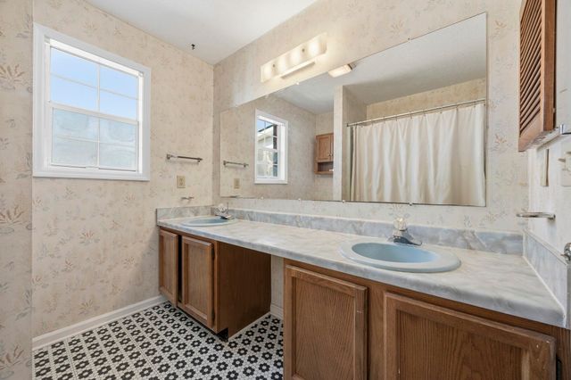 1145 Forest Dr., North Myrtle Beach, SC 29582