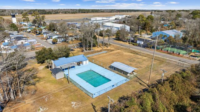 1145 Forest Dr., North Myrtle Beach, SC 29582