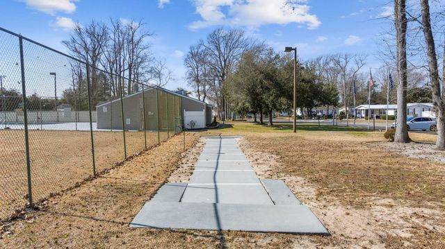 1145 Forest Dr., North Myrtle Beach, SC 29582