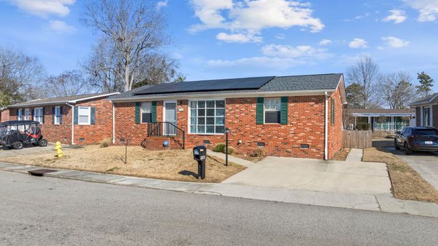 1145 Forest Dr., North Myrtle Beach, SC 29582