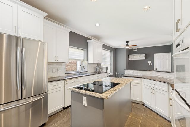 322 Hampton Court, Coppell, TX 75019