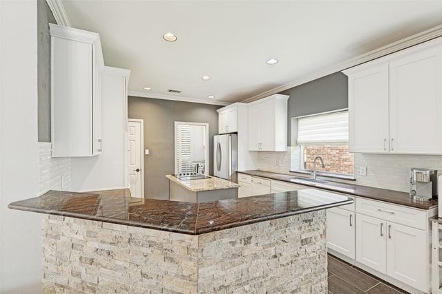322 Hampton Court, Coppell, TX 75019