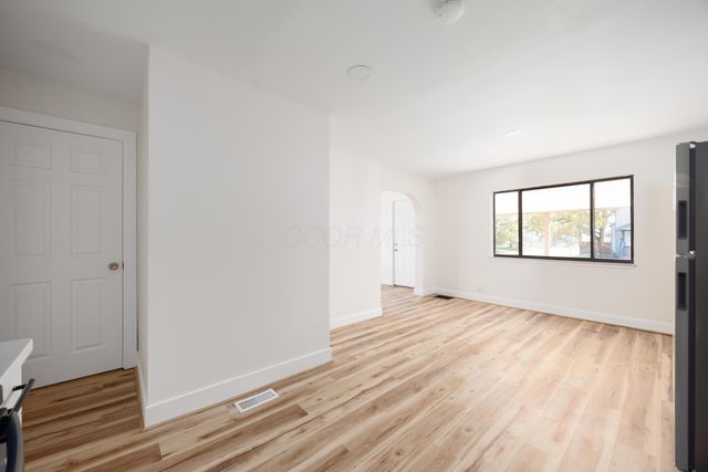 524 E Hinman Avenue, Columbus, OH 43207