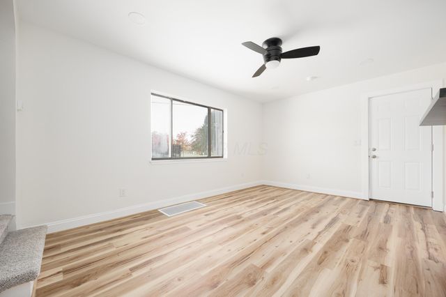 524 E Hinman Avenue, Columbus, OH 43207