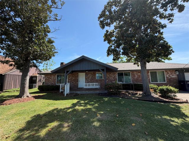 30 Terrace Drive, Point Blank, TX 77364