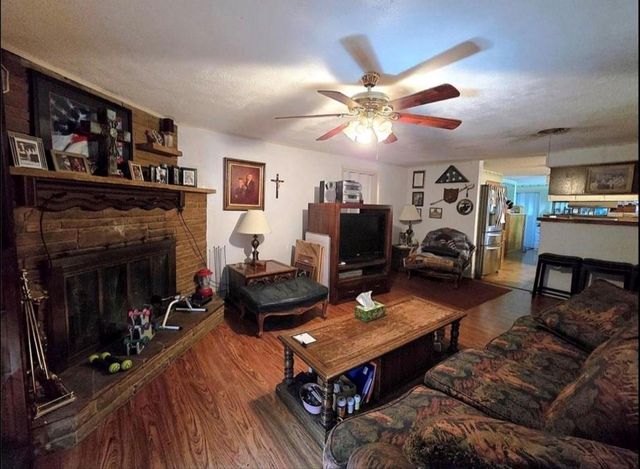 30 Terrace Drive, Point Blank, TX 77364