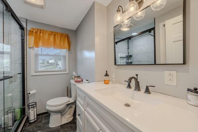 62 Dexter Ave, Dracut, MA 01826