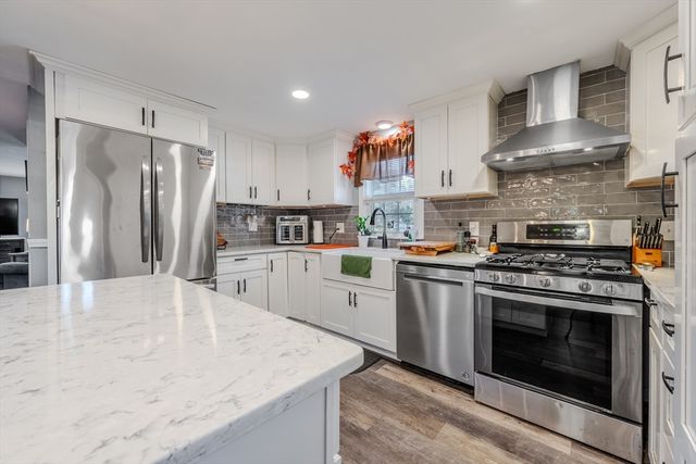 62 Dexter Ave, Dracut, MA 01826