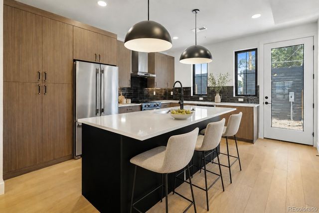 822 Dahlia Street, Denver, CO 80220