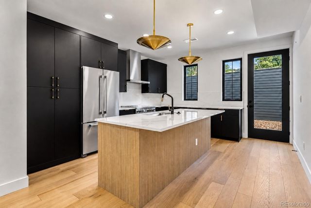 822 Dahlia Street, Denver, CO 80220