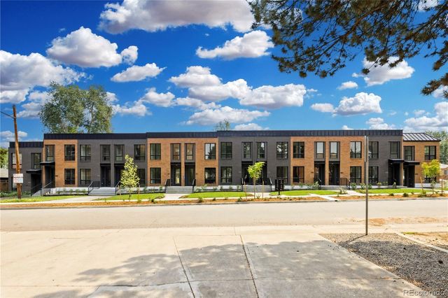 822 Dahlia Street, Denver, CO 80220