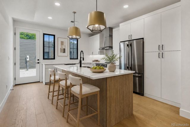 822 Dahlia Street, Denver, CO 80220