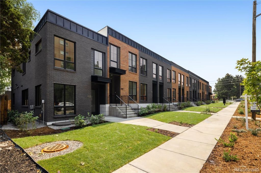 822 Dahlia Street, Denver, CO 80220