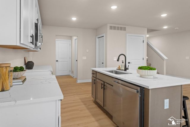 716 Jackson Lane, Milan, MI 48160