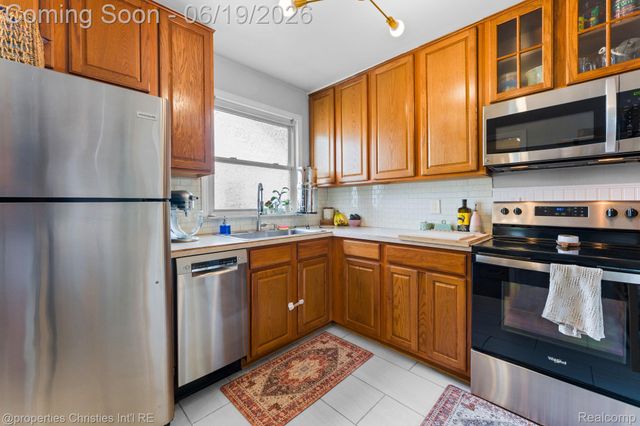 1921 E 4th Street, Royal Oak, MI 48067