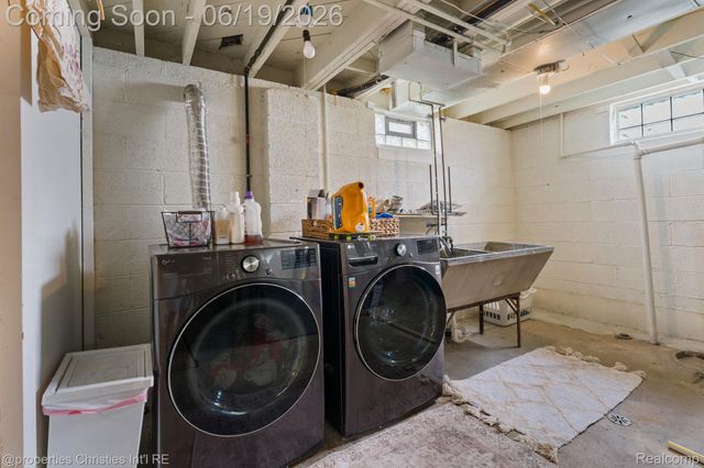 1921 E 4th Street, Royal Oak, MI 48067