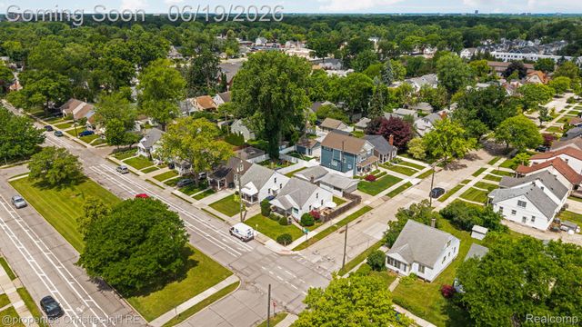 1921 E 4th Street, Royal Oak, MI 48067