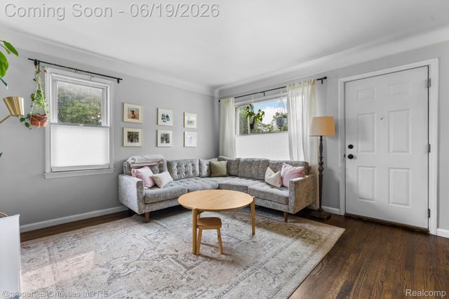 1921 E 4th Street, Royal Oak, MI 48067
