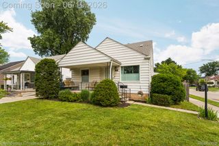 1921 E 4th Street, Royal Oak, MI 48067