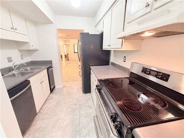 2869 Torreya Way SE, Marietta, GA 30067