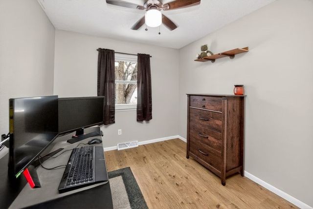 2804 Cambridge Street, Des Moines, IA 50313