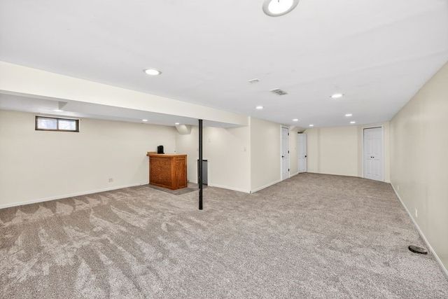 2804 Cambridge Street, Des Moines, IA 50313