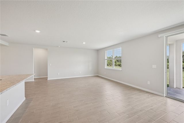 5437 Hampton Park Circle, Vero Beach, FL 32966