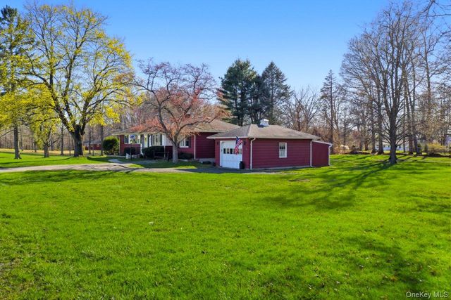555 State Route 416, Montgomery, NY 12549