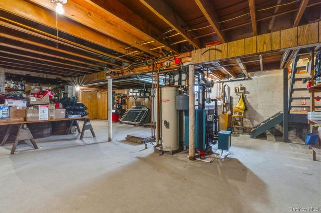 555 State Route 416, Montgomery, NY 12549