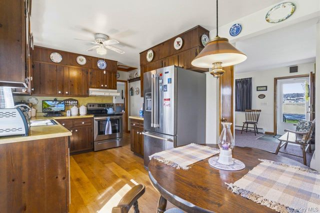 555 State Route 416, Montgomery, NY 12549