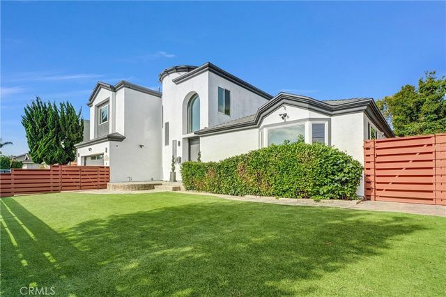 18871 Santa Marta, Fountain Valley, CA 92708