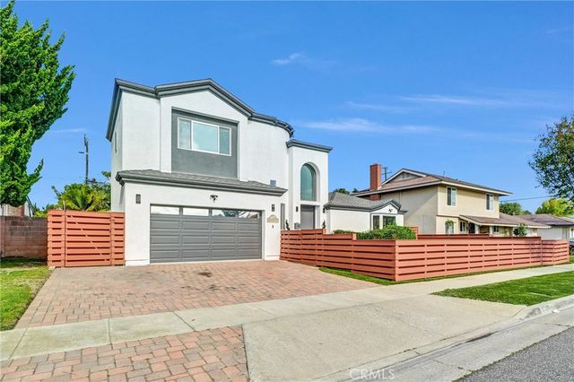 18871 Santa Marta, Fountain Valley, CA 92708