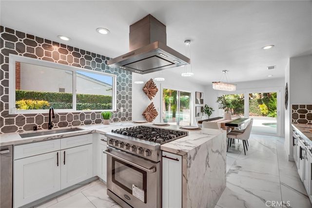 18871 Santa Marta, Fountain Valley, CA 92708