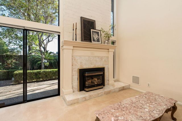 5630 N El Adobe Drive, Fresno, CA 93711