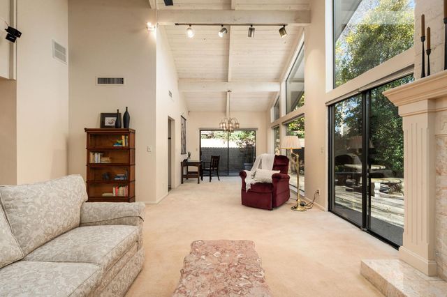 5630 N El Adobe Drive, Fresno, CA 93711