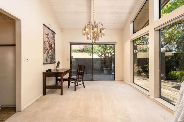 5630 N El Adobe Drive, Fresno, CA 93711