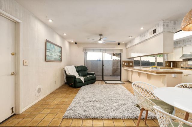 5630 N El Adobe Drive, Fresno, CA 93711