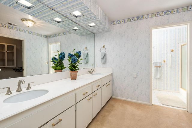 5630 N El Adobe Drive, Fresno, CA 93711