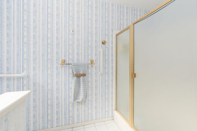 5630 N El Adobe Drive, Fresno, CA 93711