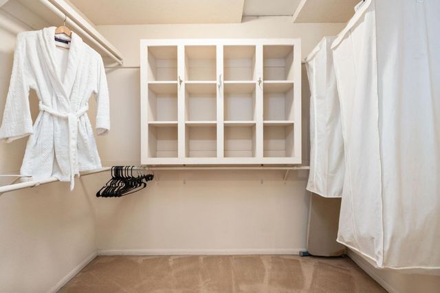 5630 N El Adobe Drive, Fresno, CA 93711