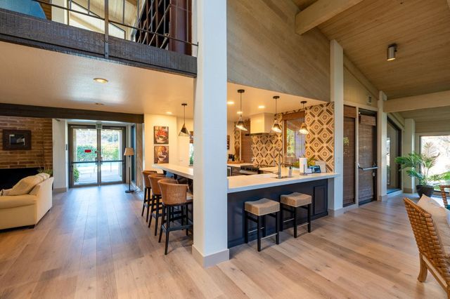 5630 N El Adobe Drive, Fresno, CA 93711